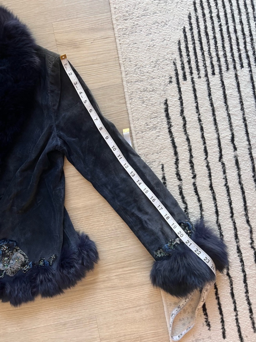 Vintage Navy Suede Jacket with Real Fox Fur Beaded Floral Embroidery S-M Boho - Picture 14 of 14